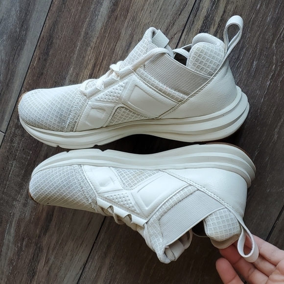 Puma Womens Enzo Premium Mesh Sneakers sz 8 shoes Trainer Running - Picture 9 of 14